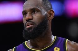 关于印第安纳步行者迎社区盾关键赛；今夜外线爆发；更衣室稳定；心理建设被强调的信息